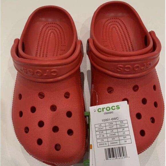 🌸🌸Crocs Classic Clogs Varsity Red🌸🌸 - Picture 1 of 4